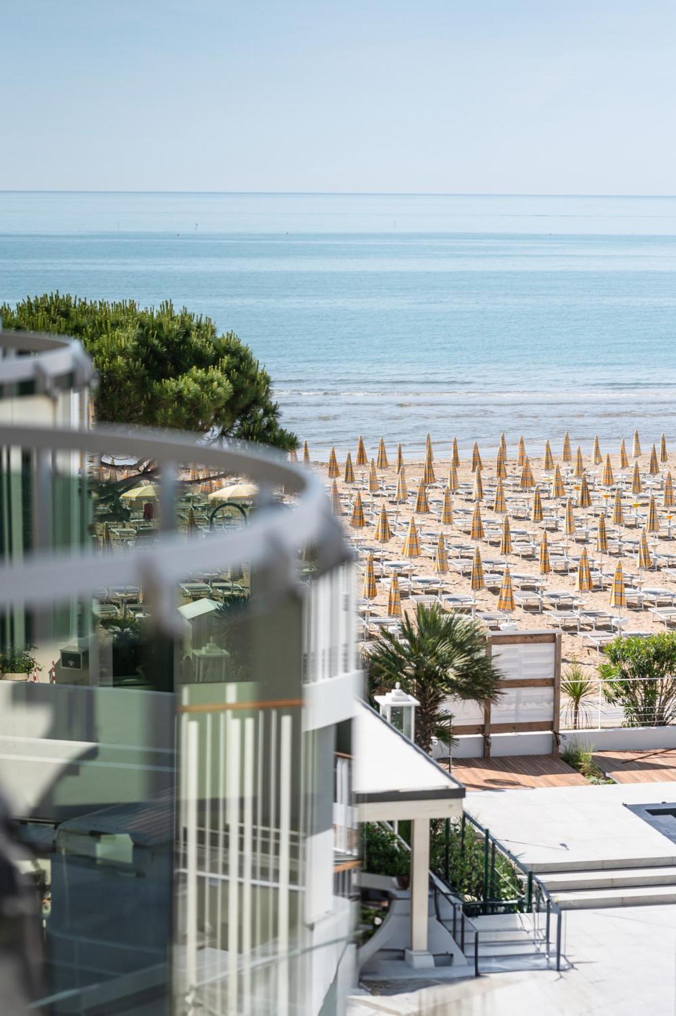 Hotel Anthony Lido di Jesolo Exterior photo