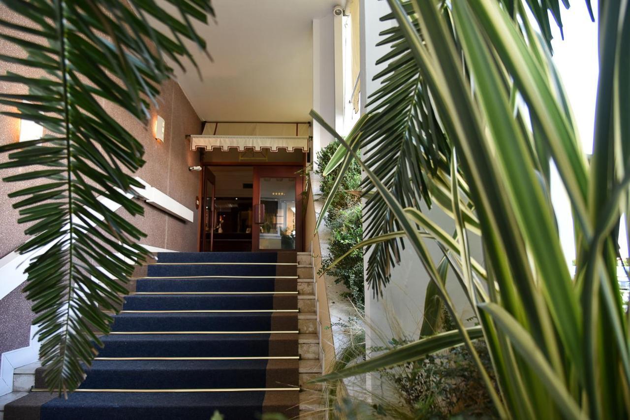 Hotel Anthony Lido di Jesolo Exterior photo
